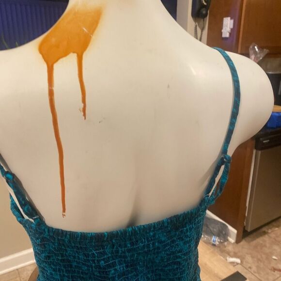 Green romper size small - Picture 3 of 4